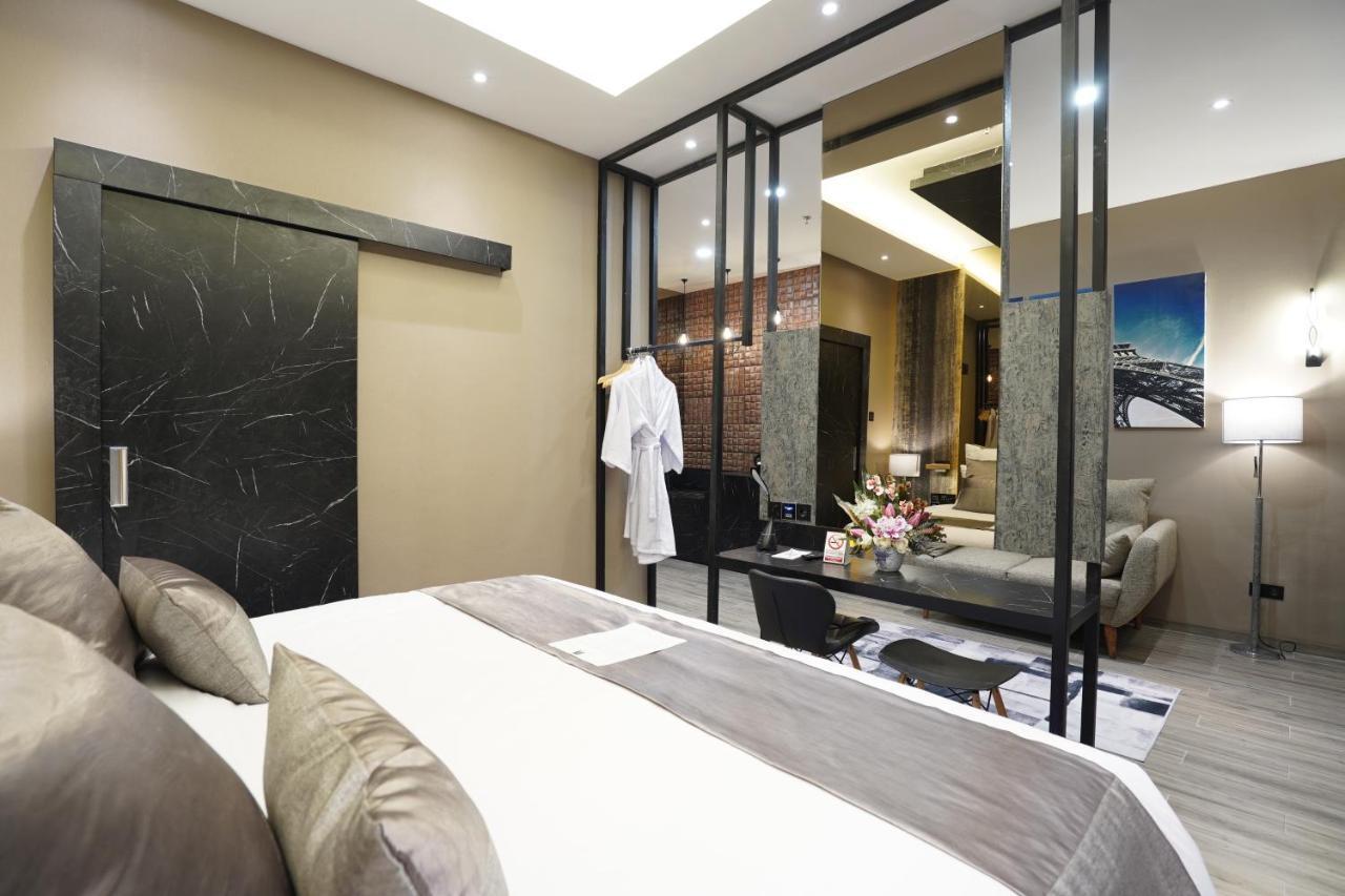 De Paris Medan
